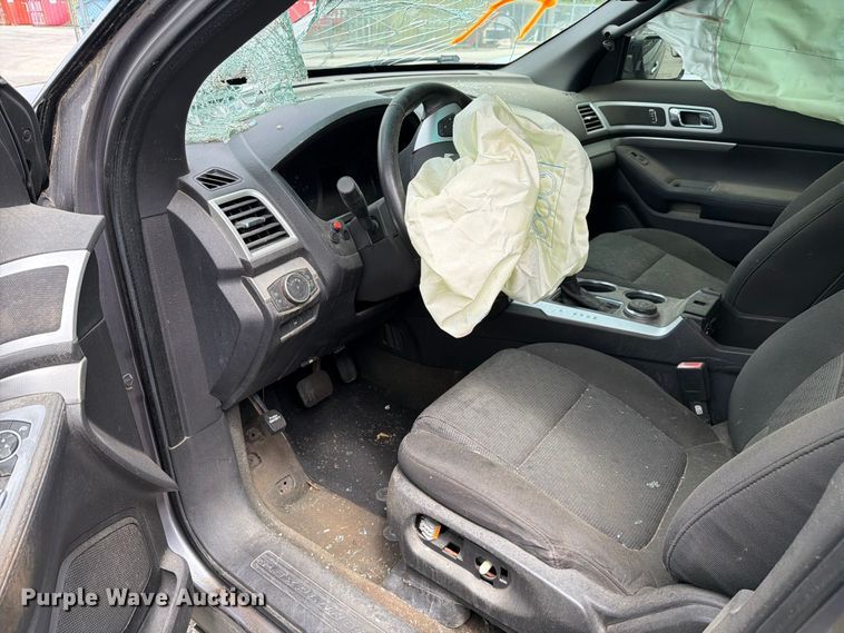 image for item FC3032 2013 Ford Explorer SUV