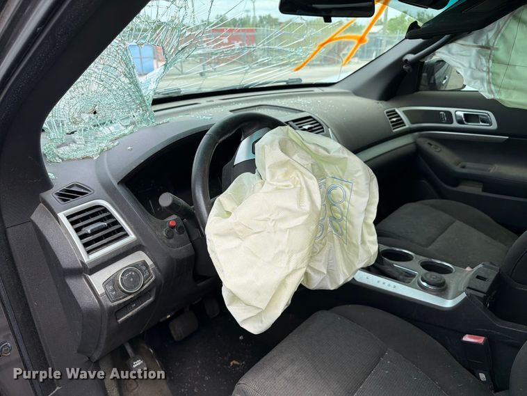 image for item FC3032 2013 Ford Explorer SUV