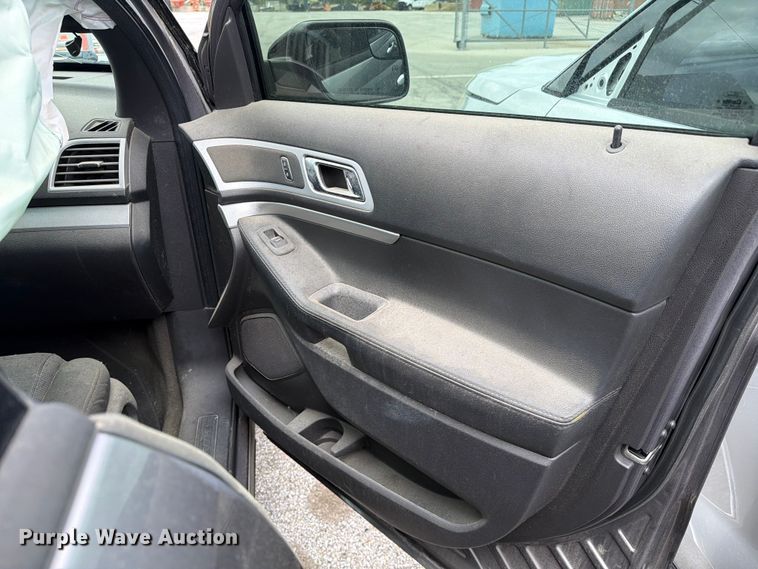 image for item FC3032 2013 Ford Explorer SUV