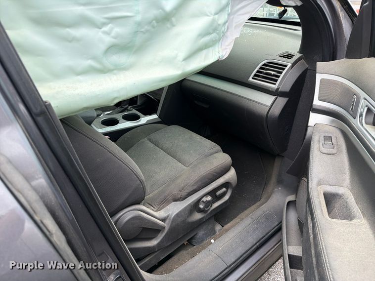 image for item FC3032 2013 Ford Explorer SUV