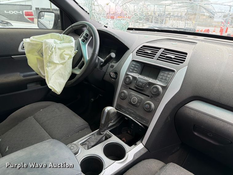 image for item FC3032 2013 Ford Explorer SUV