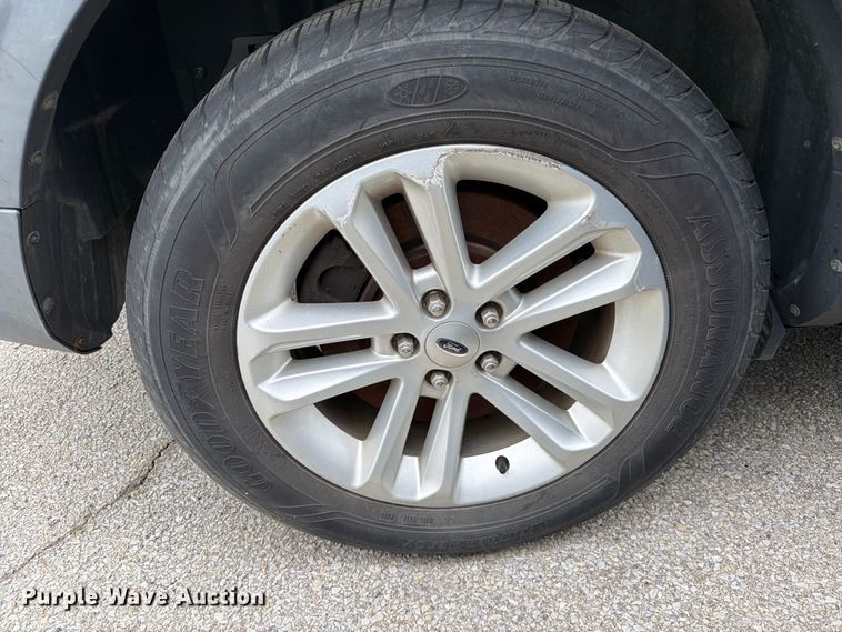 image for item FC3032 2013 Ford Explorer SUV