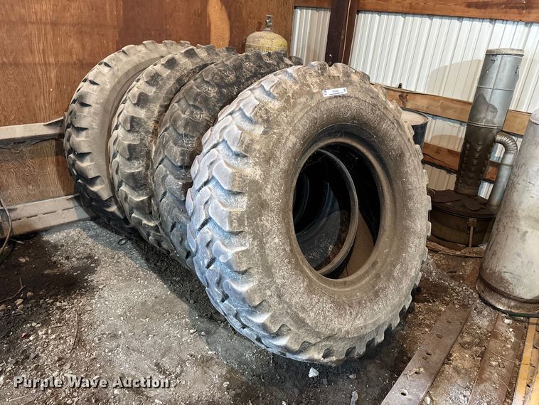 image for item FC4541 (5) 14.00R24 motor grader tires