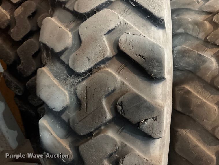 image for item FC4541 (5) 14.00R24 motor grader tires