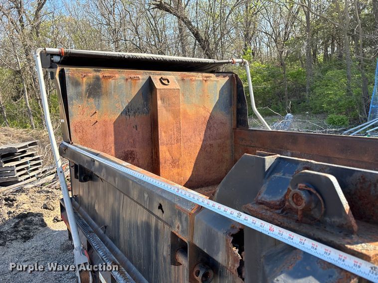 image for item FC4561 2004 Viking dump truck bed