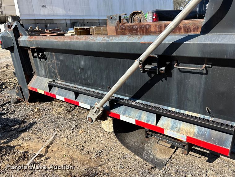 image for item FC4561 2004 Viking dump truck bed