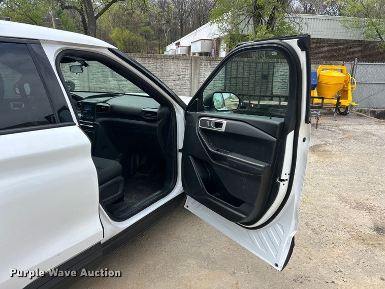 image for item FC5369 2020 Ford Explorer Police Interceptor SUV