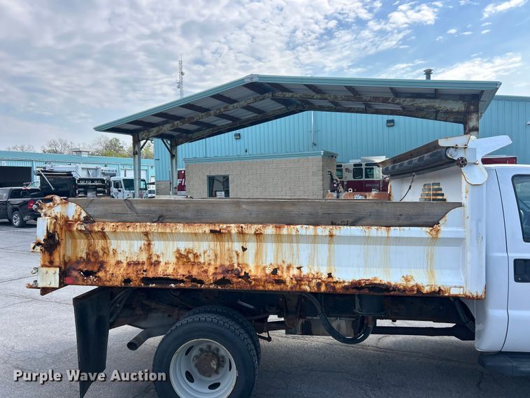 image for item FC5371 2014 Ford F550 Super Duty dump truck