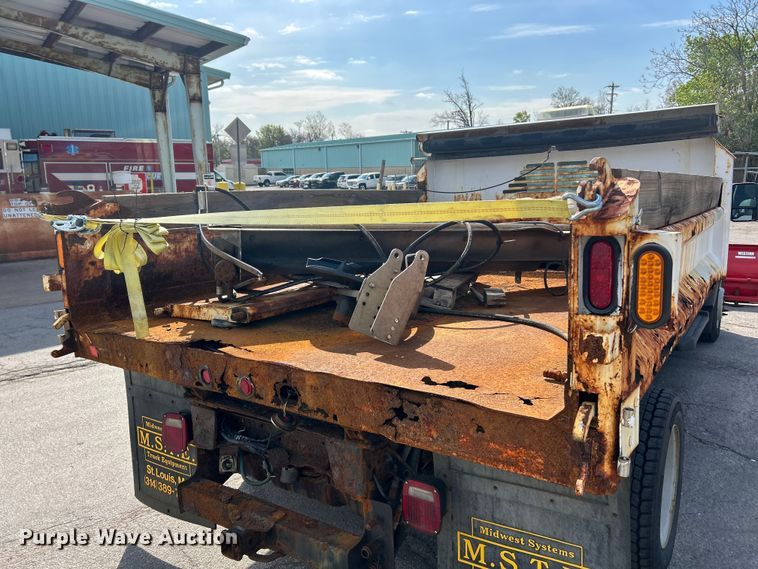 image for item FC5371 2014 Ford F550 Super Duty dump truck