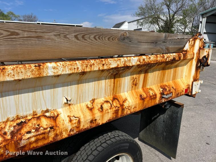 image for item FC5371 2014 Ford F550 Super Duty dump truck