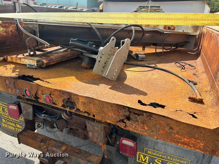 image for item FC5371 2014 Ford F550 Super Duty dump truck