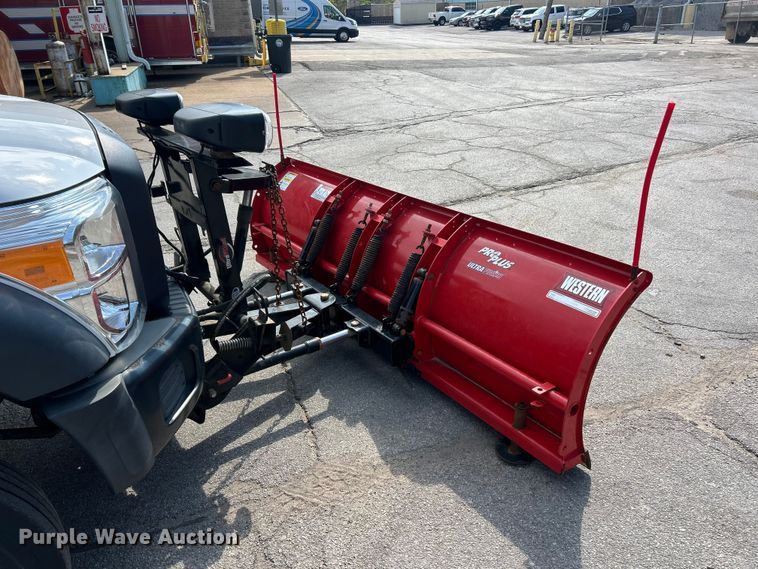 image for item FC5371 2014 Ford F550 Super Duty dump truck