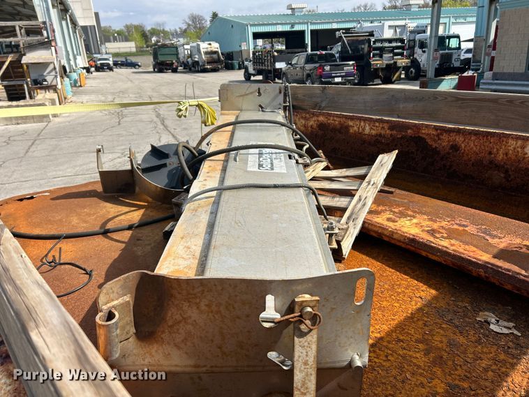 image for item FC5371 2014 Ford F550 Super Duty dump truck