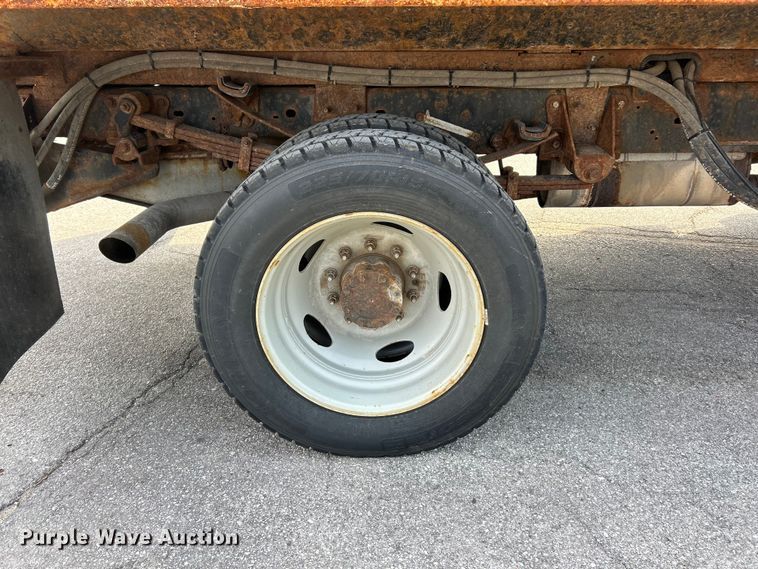 image for item FC5371 2014 Ford F550 Super Duty dump truck