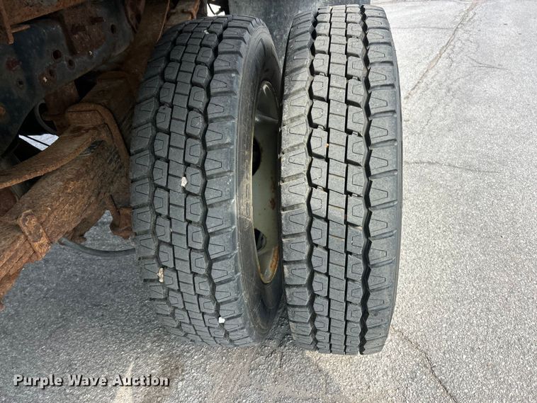 image for item FC5371 2014 Ford F550 Super Duty dump truck