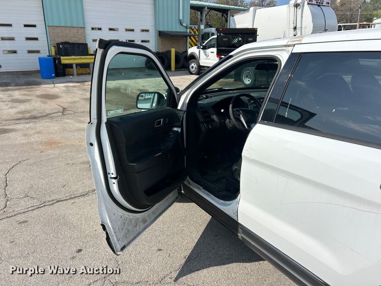 image for item FC5372 2015 Ford Explorer Police Interceptor  SUV