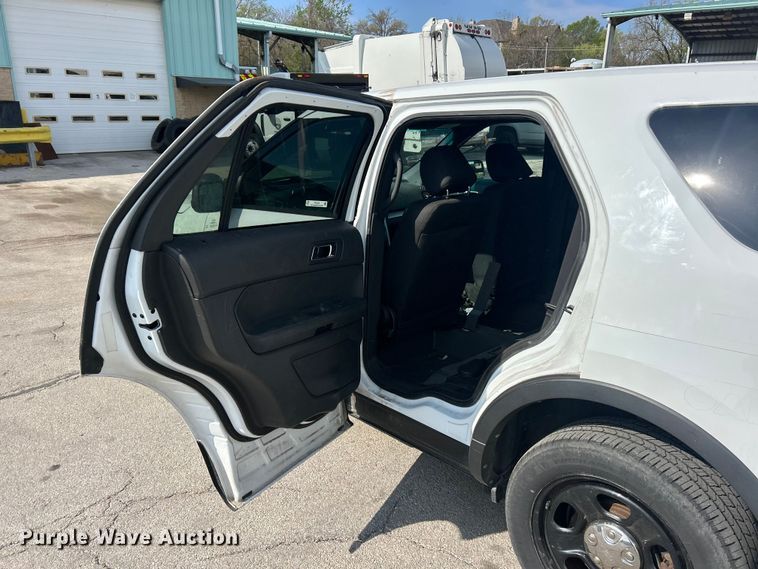 image for item FC5372 2015 Ford Explorer Police Interceptor  SUV