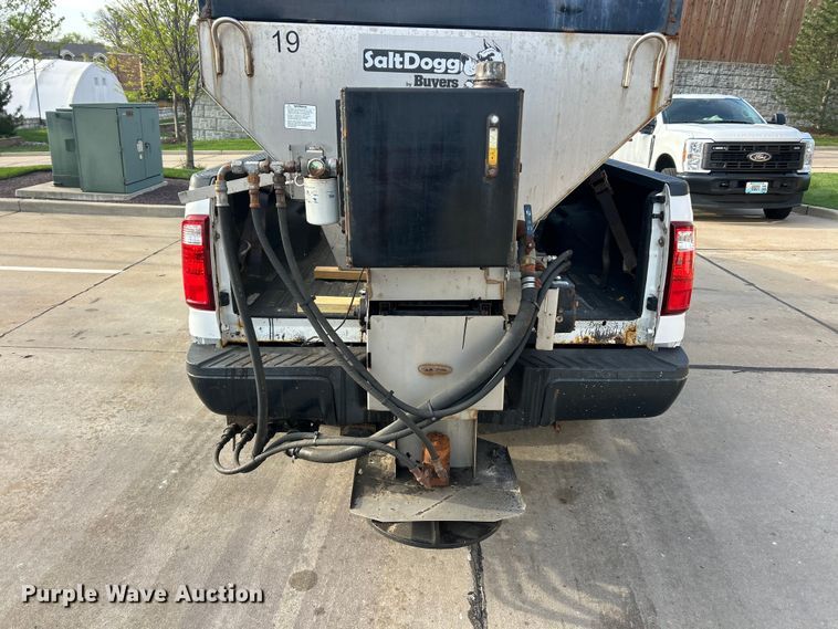 image for item FC5378 2016 Ford F350 Super Duty XL pickup truck