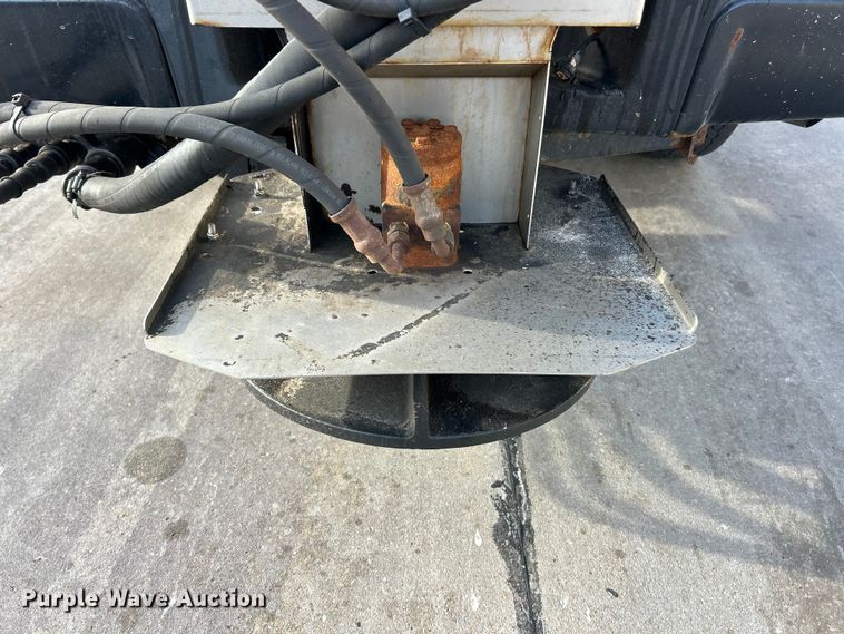 image for item FC5378 2016 Ford F350 Super Duty XL pickup truck