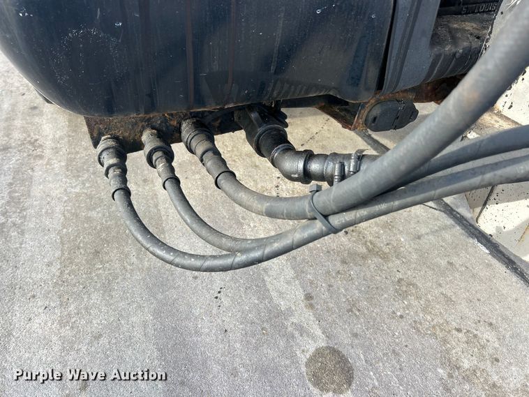 image for item FC5378 2016 Ford F350 Super Duty XL pickup truck