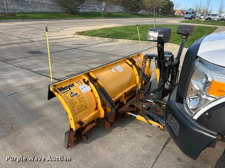 image for item FC5378 2016 Ford F350 Super Duty XL pickup truck