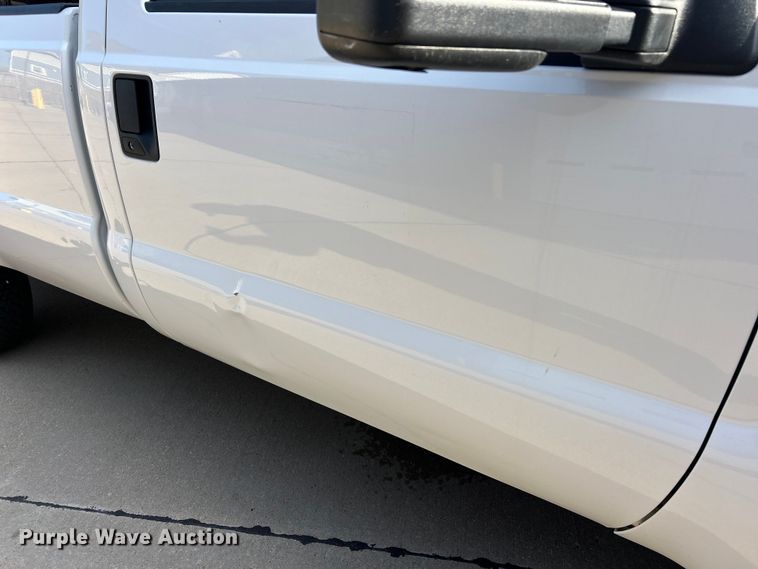 image for item FC5379 2016 Ford F350 Super Duty XL  pickup truck