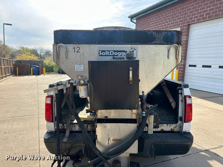 image for item FC5379 2016 Ford F350 Super Duty XL  pickup truck