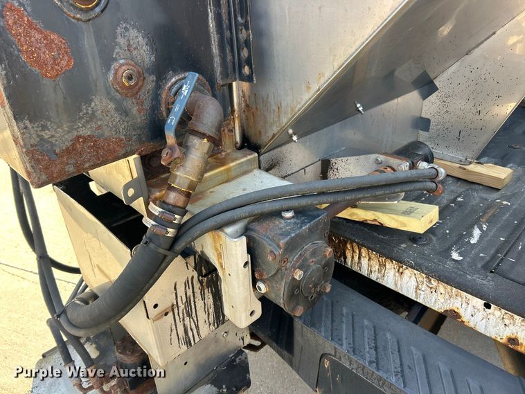 image for item FC5379 2016 Ford F350 Super Duty XL  pickup truck