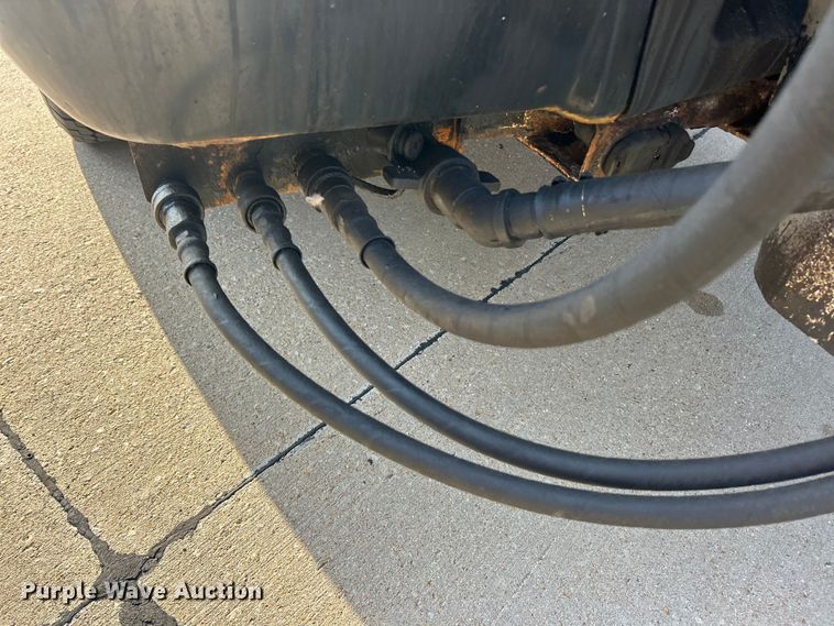 image for item FC5379 2016 Ford F350 Super Duty XL  pickup truck