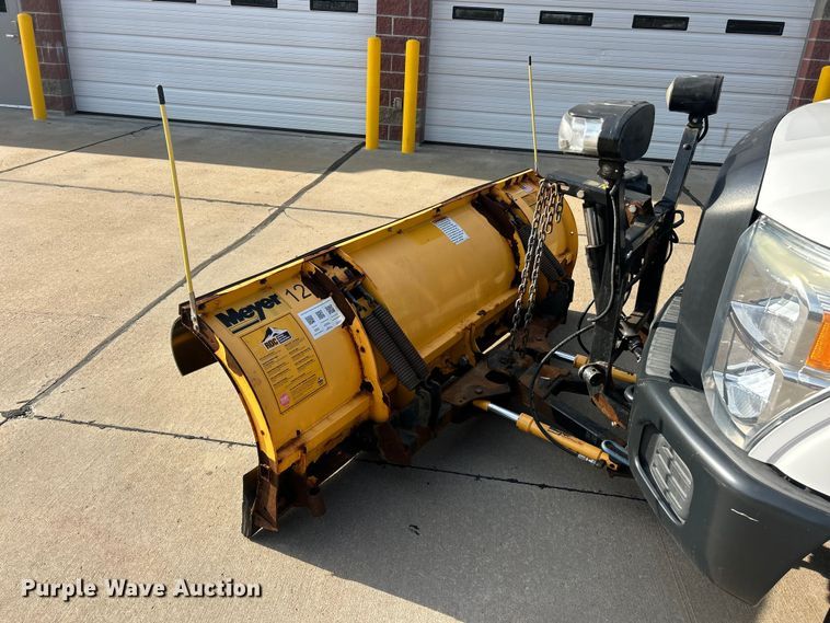 image for item FC5379 2016 Ford F350 Super Duty XL  pickup truck