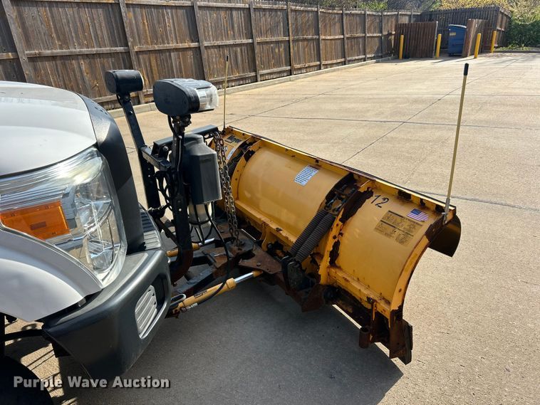 image for item FC5379 2016 Ford F350 Super Duty XL  pickup truck