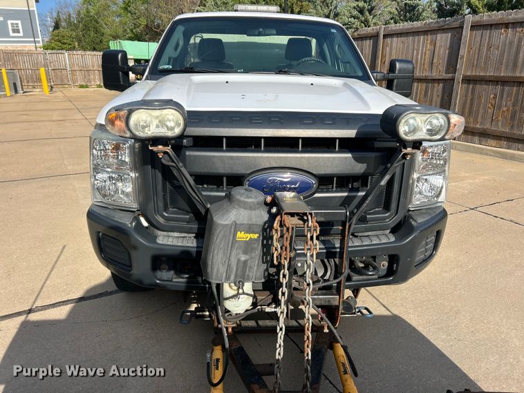 image for item FC5379 2016 Ford F350 Super Duty XL  pickup truck