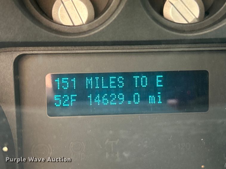 image for item FC5379 2016 Ford F350 Super Duty XL  pickup truck