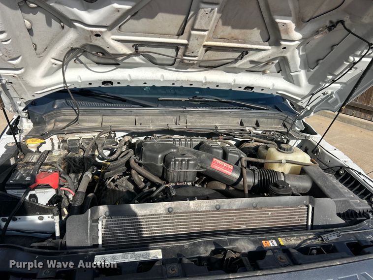 image for item FC5379 2016 Ford F350 Super Duty XL  pickup truck