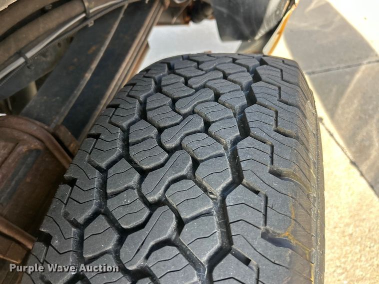 image for item FC5379 2016 Ford F350 Super Duty XL  pickup truck