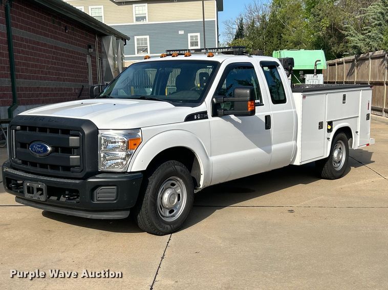 image for item FC5380 2014 Ford F250 Super Duty XL Ext. Cab pickup truck