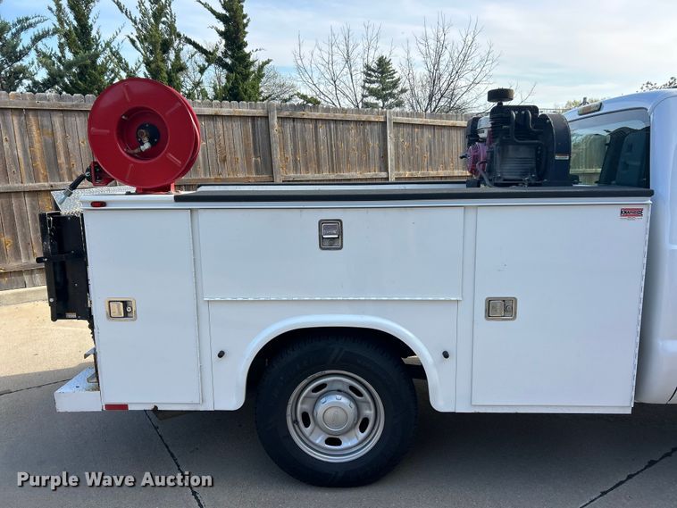 image for item FC5380 2014 Ford F250 Super Duty XL Ext. Cab pickup truck