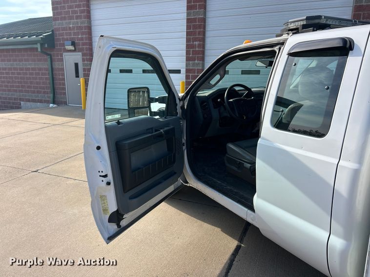 image for item FC5380 2014 Ford F250 Super Duty XL Ext. Cab pickup truck