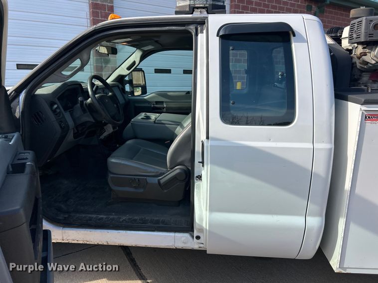 image for item FC5380 2014 Ford F250 Super Duty XL Ext. Cab pickup truck