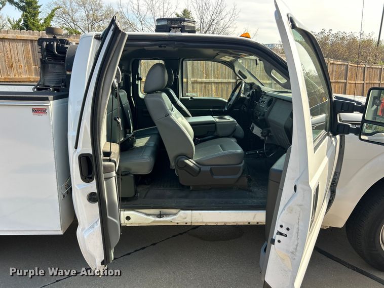 image for item FC5380 2014 Ford F250 Super Duty XL Ext. Cab pickup truck