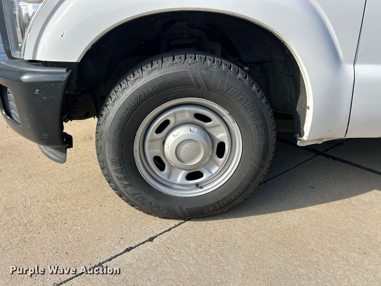 image for item FC5380 2014 Ford F250 Super Duty XL Ext. Cab pickup truck