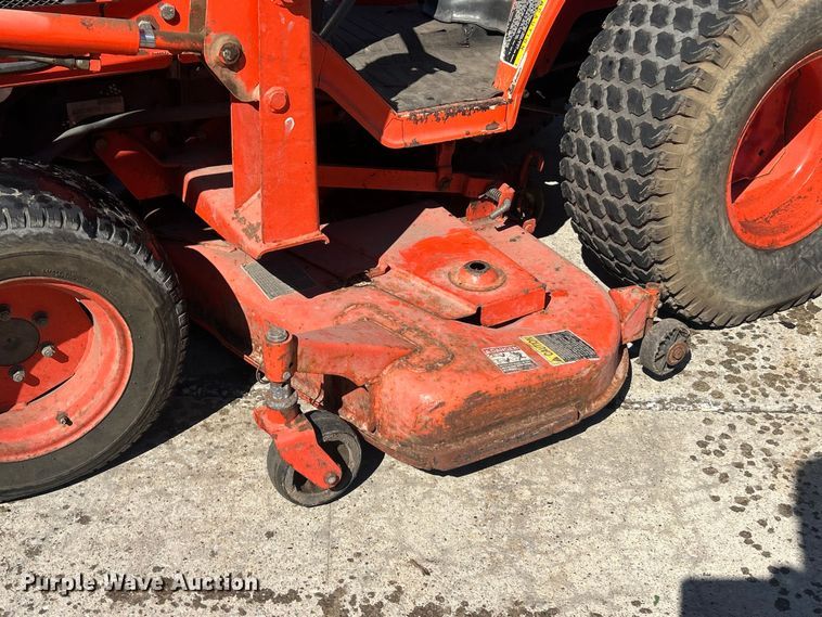image for item FC5427 Kubota B7500D tractor