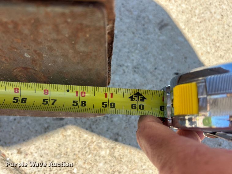 image for item FC5427 Kubota B7500D tractor