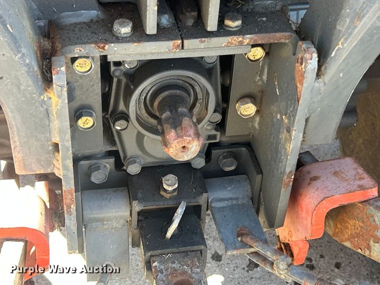 image for item FC5427 Kubota B7500D tractor