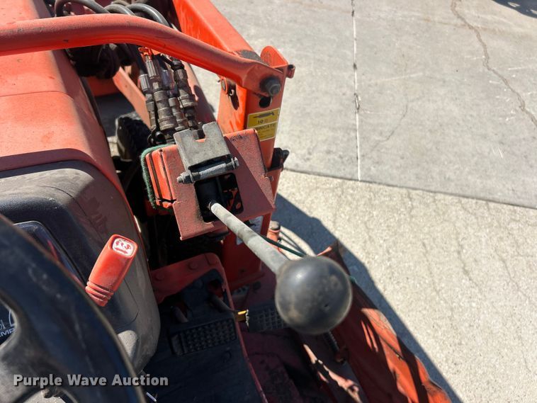 image for item FC5427 Kubota B7500D tractor