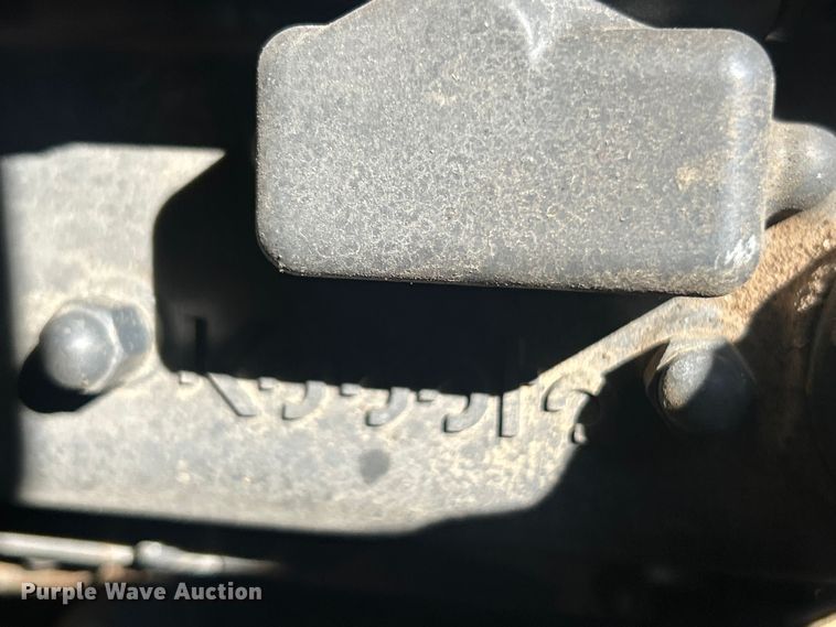 image for item FC5427 Kubota B7500D tractor