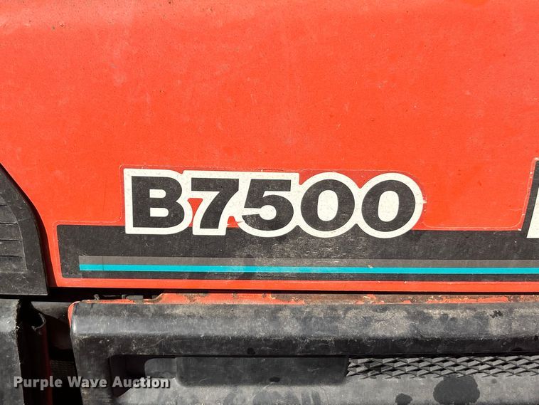 image for item FC5427 Kubota B7500D tractor