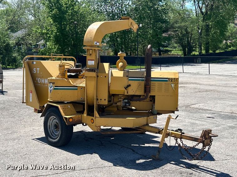 image for item FC5428 1994 Vermeer 1250BC wood chipper