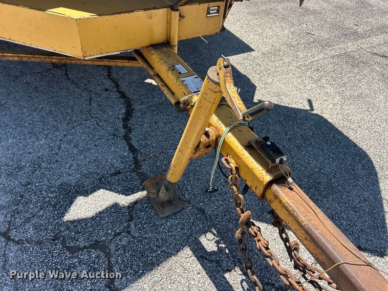 image for item FC5428 1994 Vermeer 1250BC wood chipper