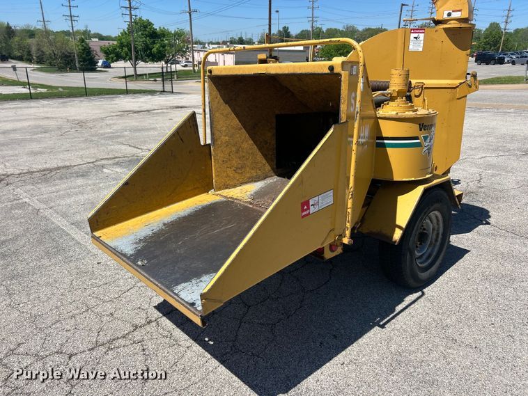 image for item FC5428 1994 Vermeer 1250BC wood chipper